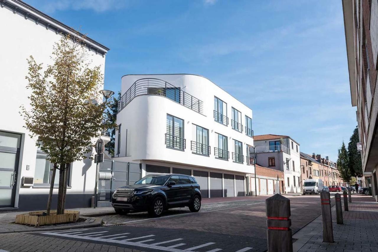 Studio Brussels - Central Zaventem Luaran gambar